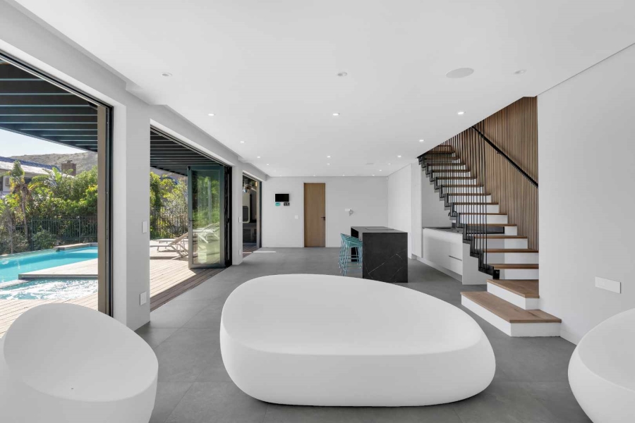 6 Bedroom Property for Sale in Camps Bay Western Cape